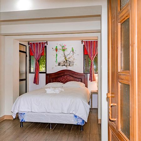 Hotel Ariana San Pedro La Laguna Eksteriør billede